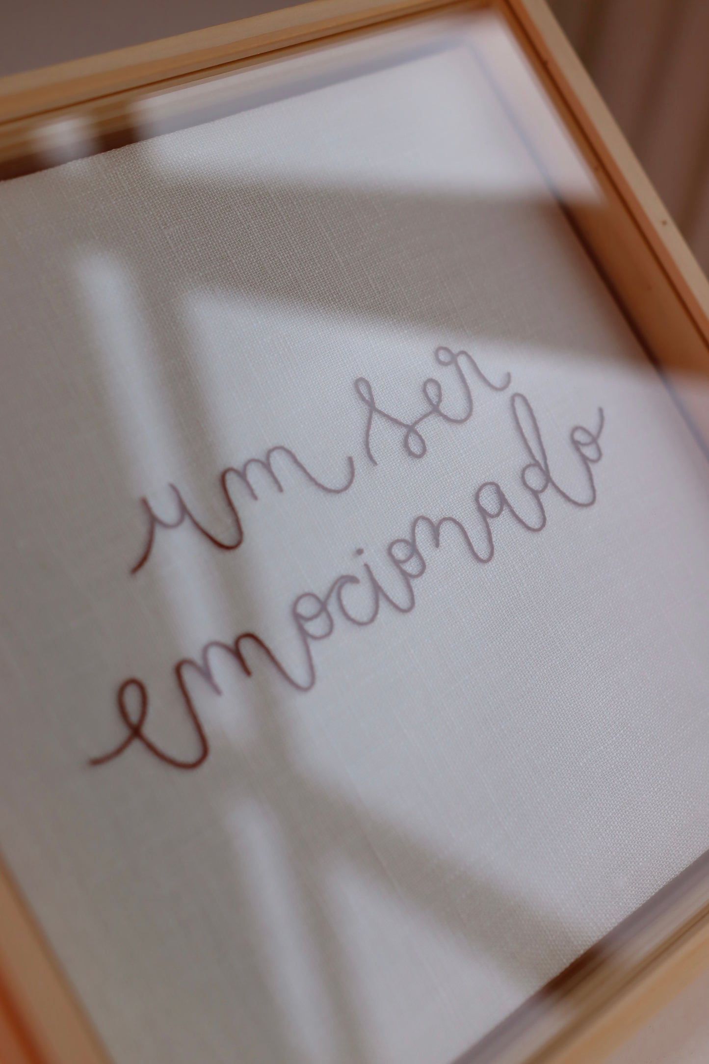── Emocionado
